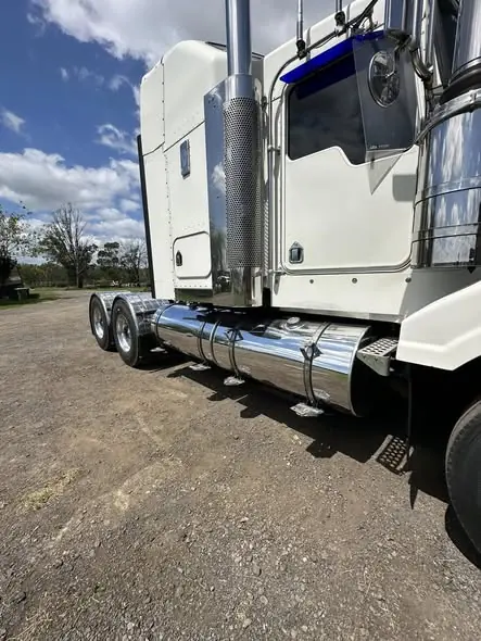 Truck polishing job by Star Metal Polishing, 19 Mar 2025