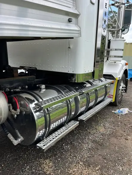 Truck polishing job by Star Metal Polishing, 4 Apr 2026